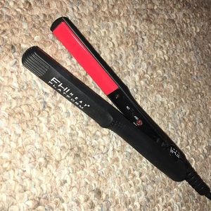 Mini Straightener (PERFECT FOR BANGS!)